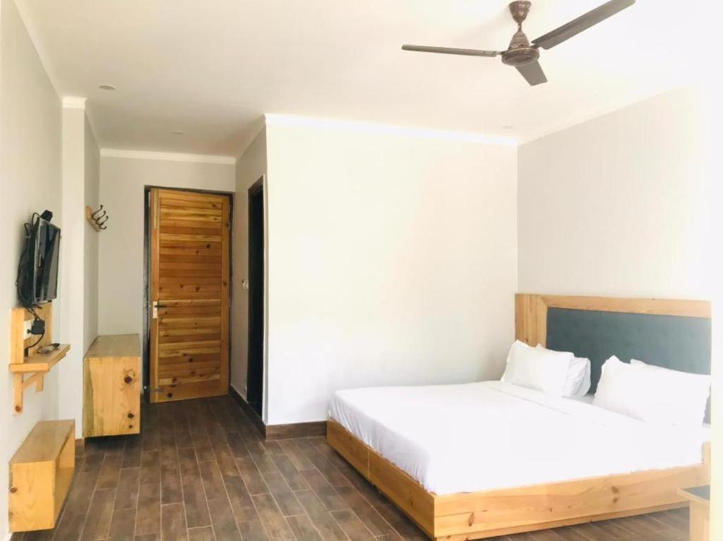 Slate House Hotel Dharamshala Eksteriør billede
